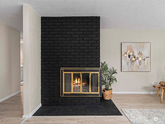 3rd image of 15109 18th Ave Ct E