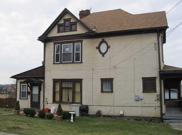 2nd image of 3612 Woodland Ave