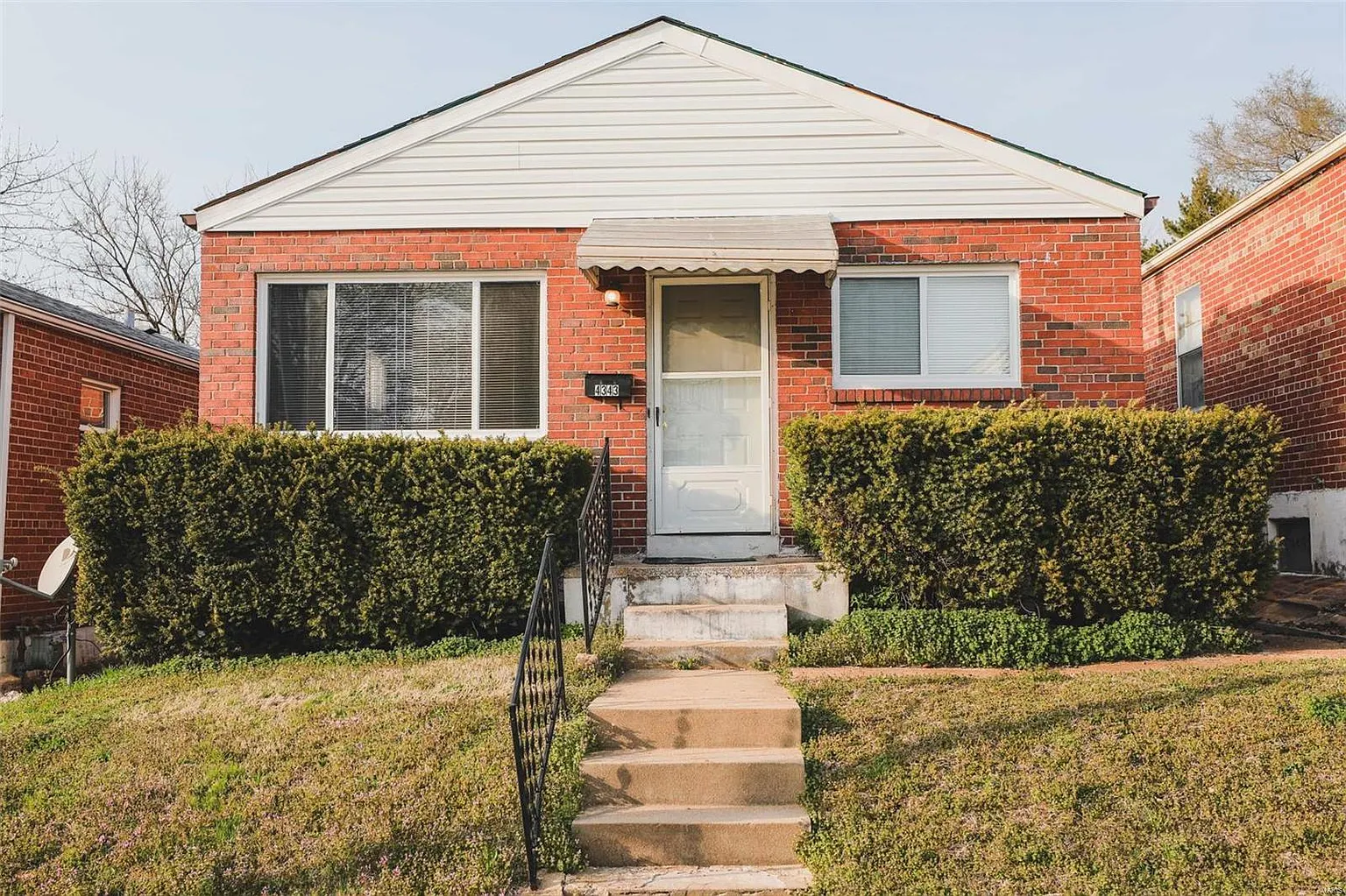 4343 Humphrey St photo 1