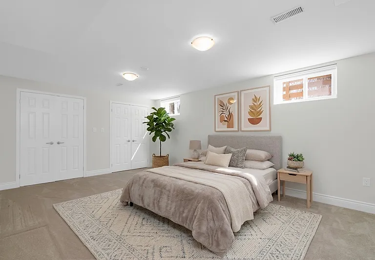 10 Duckworth St — Photo 14