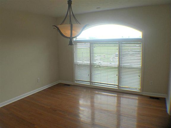 2nd image of 5600 Glen Meadow Dr