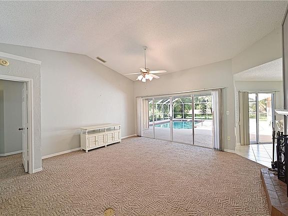 4th image of 6322 99th St E