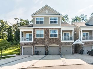 304 Waterview Ct, Cedar Knolls, NJ 07927