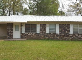 414 Camelia Dr, Richton, MS 39476