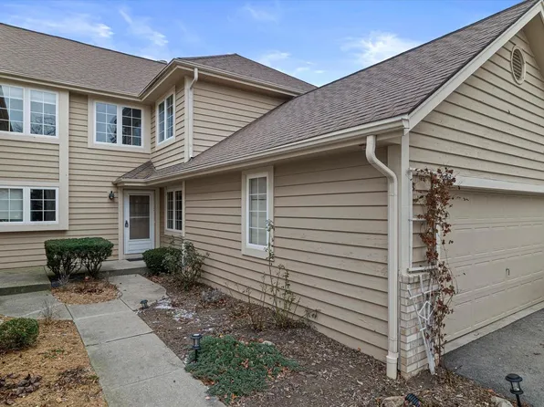 2985 River Birch DRIVE #G, Brookfield, WI 53045