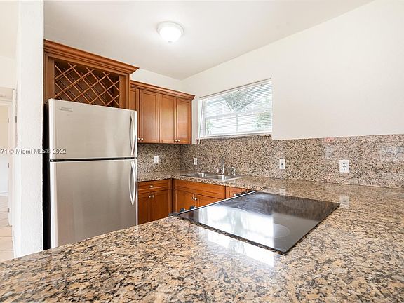2nd image of 1605 N Treasure Dr #F1