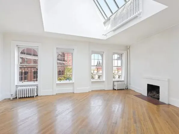 106 Bedford St APT 6E, New York, NY 10014