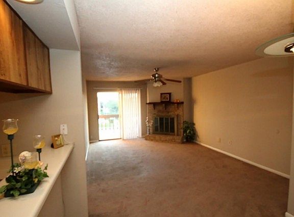 4th image of 1500 Bay Area Blvd APT W427