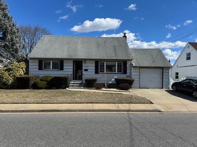 1821 Meadowbrook Road, Merrick, NY, 11566