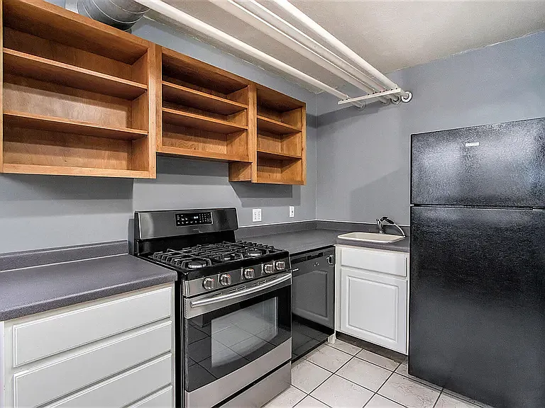 1 bed, 800 sqft, $900 — Photo 2
