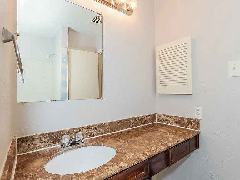 2010 Quail Place Dr — Photo 16