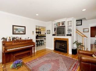 149 Longwoods Rd, Falmouth, ME 04105