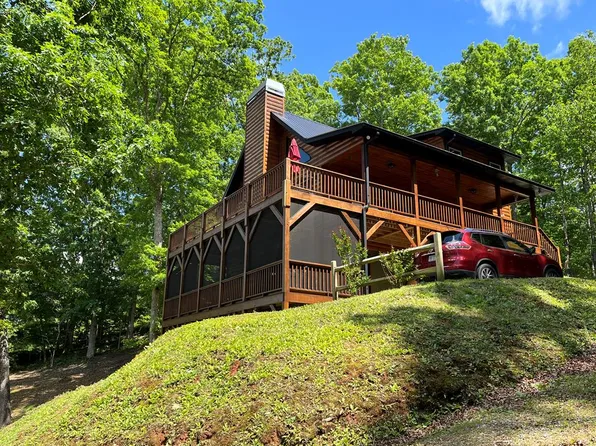 465 Confederate Cir, Murphy, NC 28906