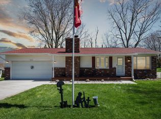 1432 Hillside Dr, Flint, MI 48532