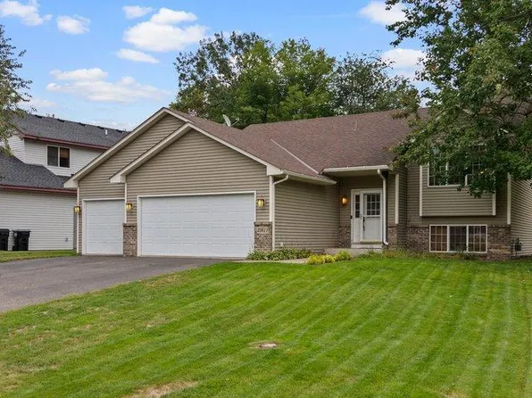 23611 Flora Ct NW, Saint Francis, MN 55070