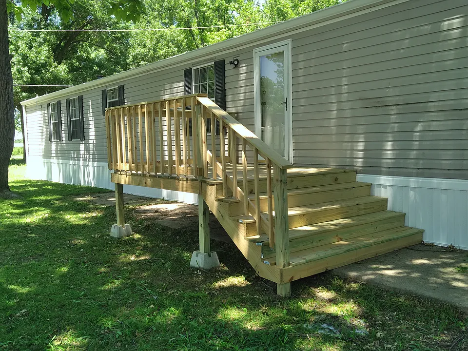 2001 E Steve Owens Blvd #77