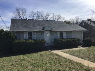 106 Earl St, Greer, SC 29651