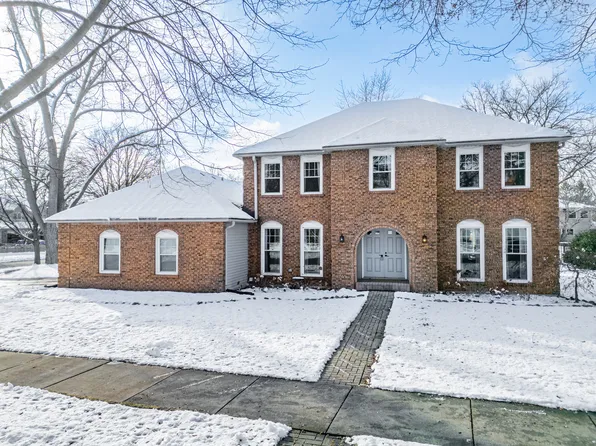2402 Adams Dr, Lisle, IL 60532