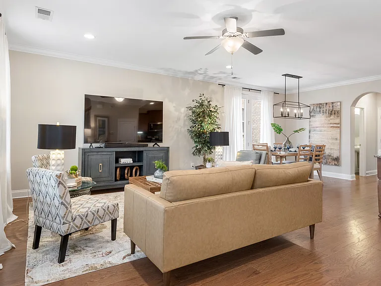 353 Cornelius Way — Photo 4