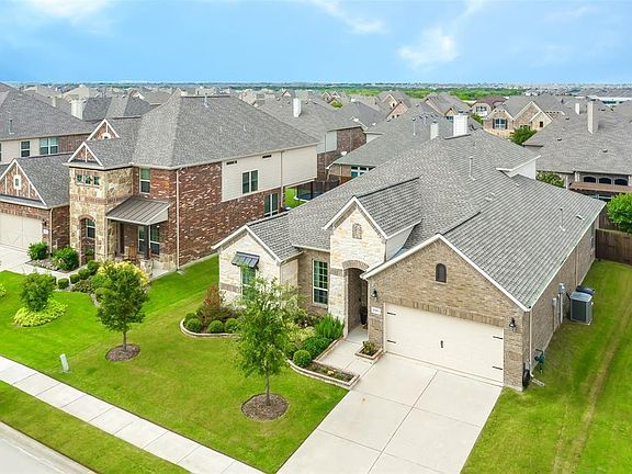 3rd image of 2465 Playa Del Mar Dr
