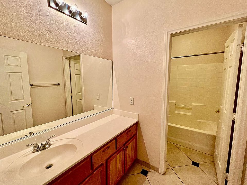 1158 Mirage Lake St, Henderson, NV 89052 Zillow