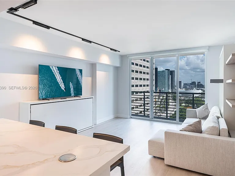 325 Biscayne Blvd #2920 — Photo 6
