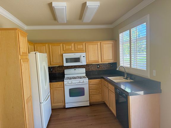 5th image of 6072 Buckskin Ln