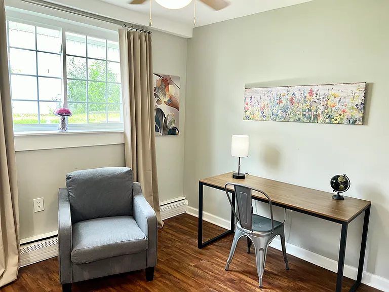 105 N Willow St #10 — Photo 12