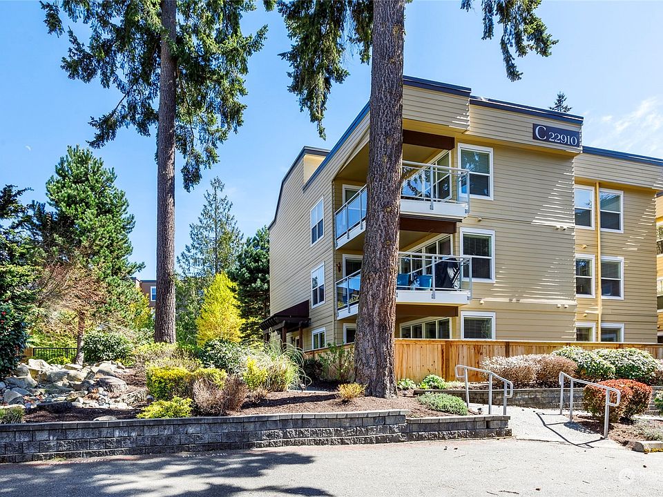 1st image of 22910 90th Avenue W #C104