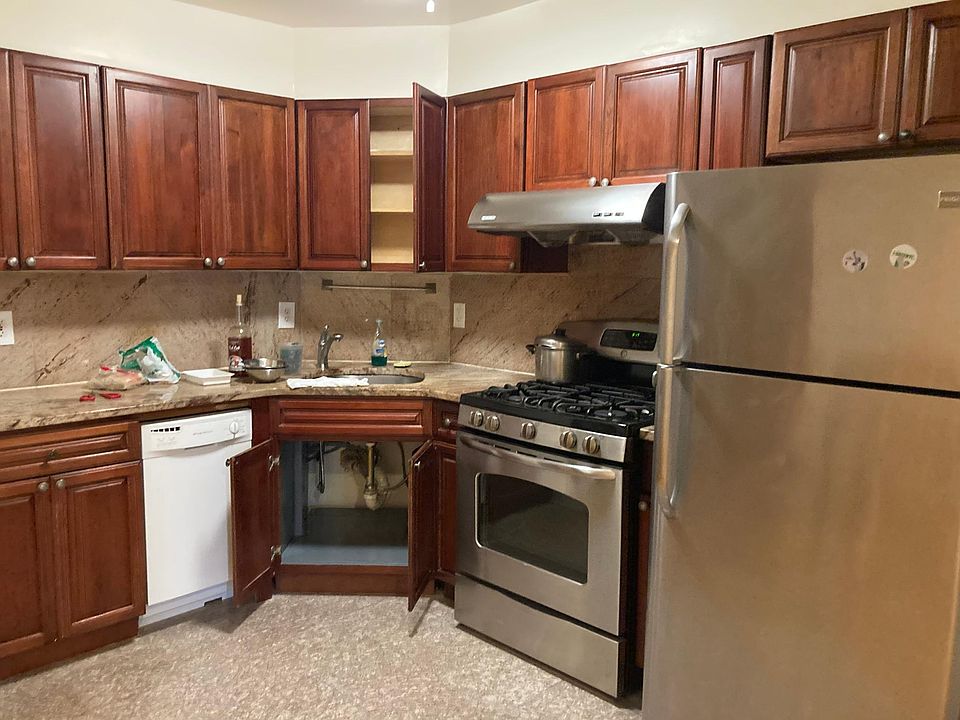 1st image of 7159 161st St Floor 1