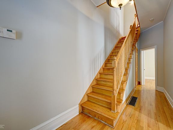 3rd image of 5430 S Dorchester Ave