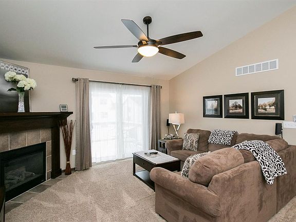 4th image of 465 Cameron Way