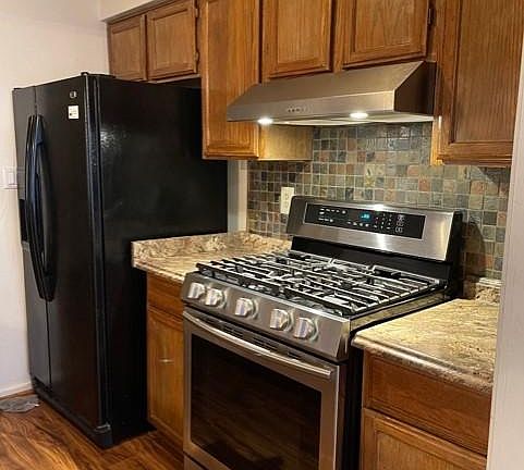 4th image of 12924 Daybreak Cir #12924