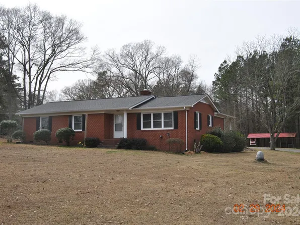 5493 Harmony Church Rd, Edgemoor, SC 29712