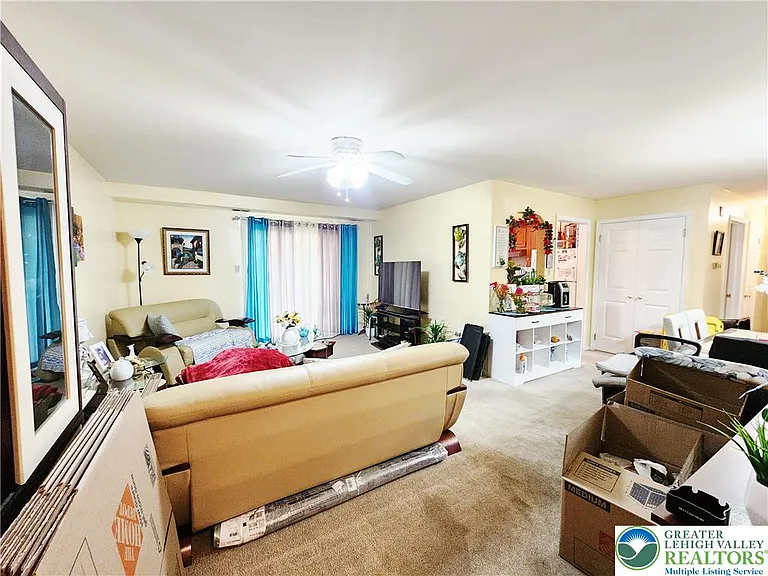 4509 N Hedgerow Dr #2 — Photo 7
