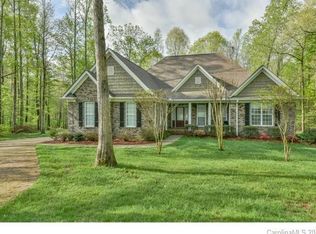 744 Amesbury Dr, Mount Ulla, NC 28125