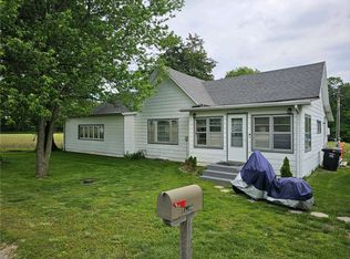 12240 N 900th St, Effingham, IL 62401