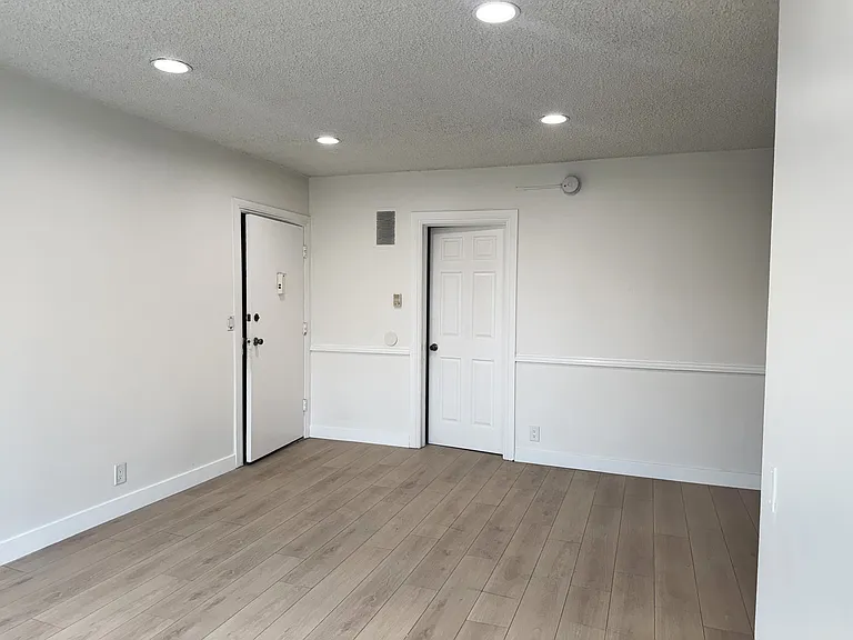 11258 Tiara St #7 — Photo 10