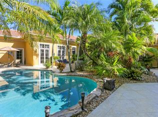 272 Cheshire Way, Naples, FL 34110