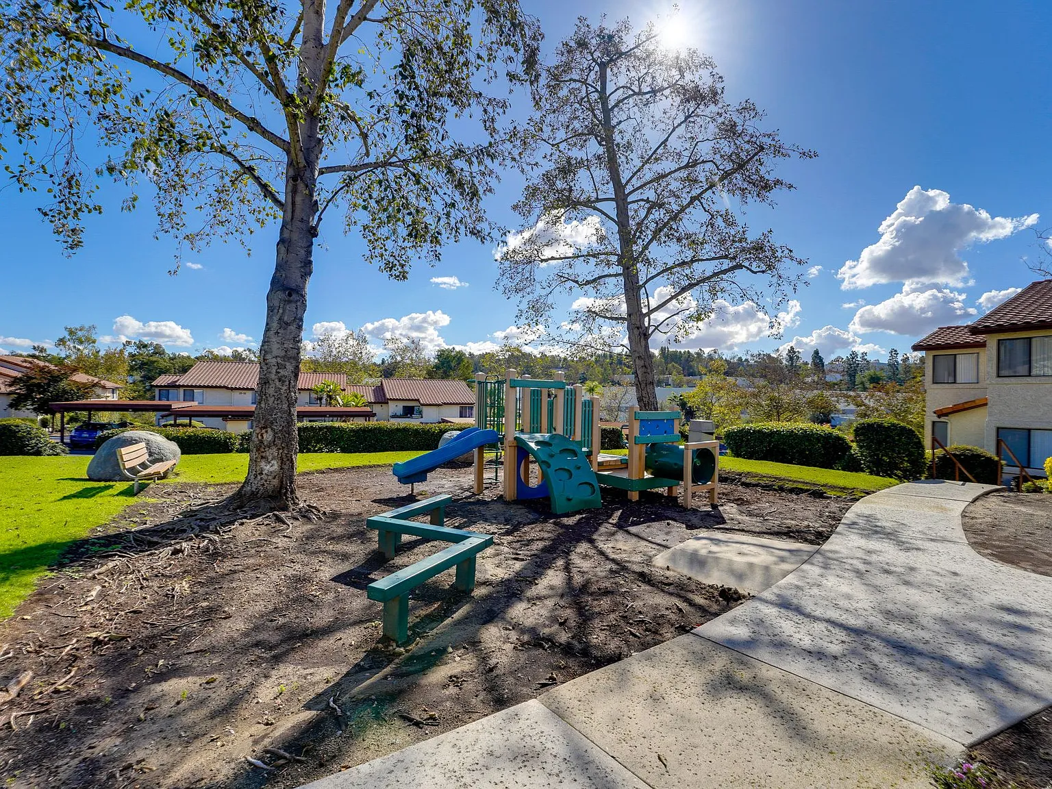 Sycamore Hills Village Apartments — Photo 4