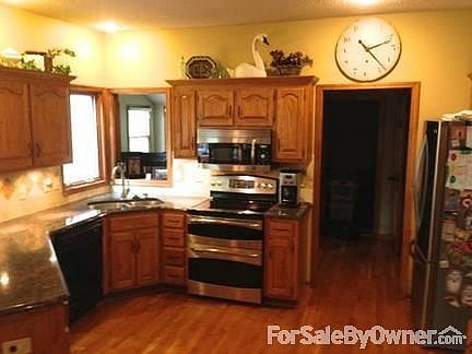 5th image of 15512 Outlook St