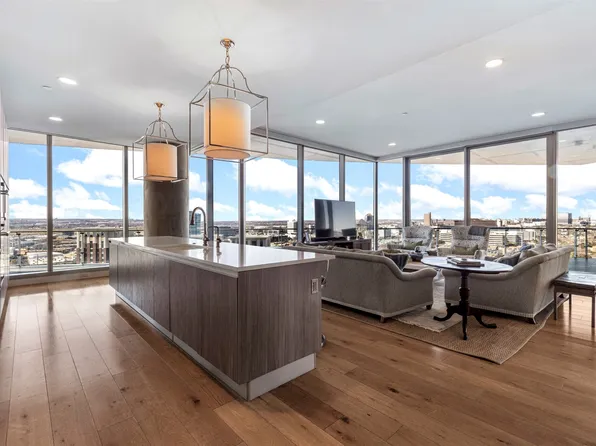 3130 N Harwood St APT 1503, Dallas, TX 75201