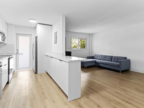 1620 West Ave APT 305