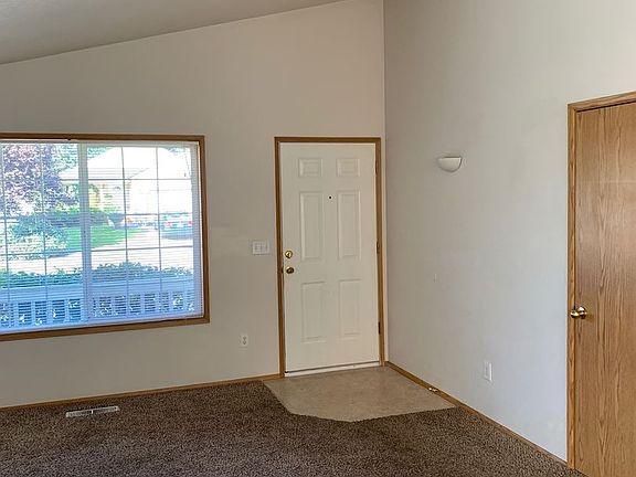 2nd image of 16503 NE 9th Way APT A
