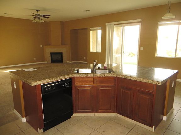 4th image of 5216 Fountain Grass Ave