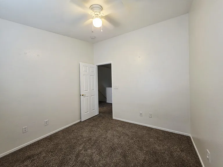 1571 Rusty Ridge Ln — Photo 23