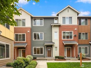Upton At Crossroads, Bellevue, WA 98008