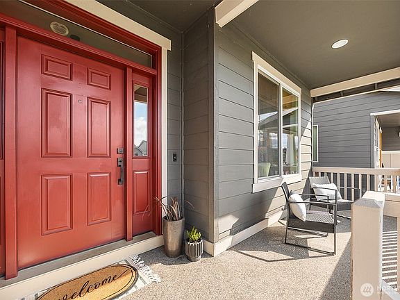 3rd image of 807 77th Drive SE