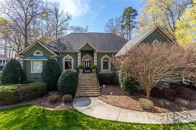 1st image of 409 Sebring Dr