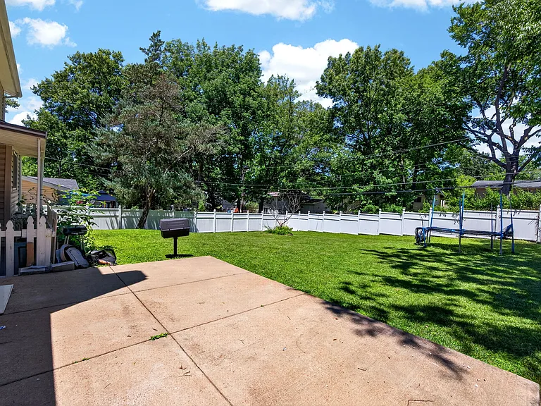 1141 Villaview Dr — Photo 38